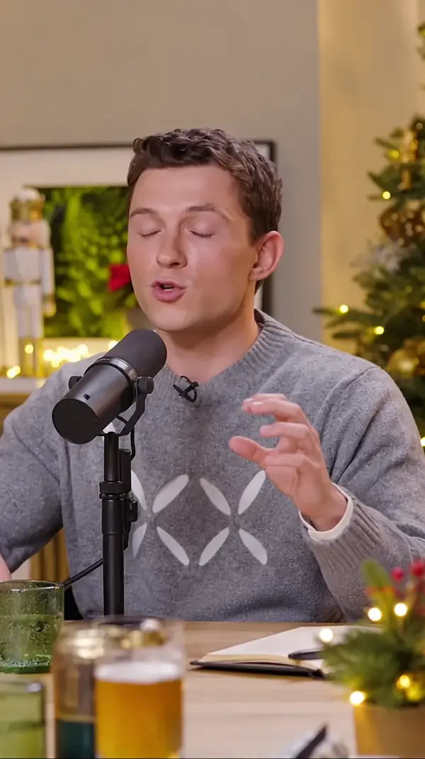 Person, die ein Beispiel für eine Sprachaufnahme präsentiert